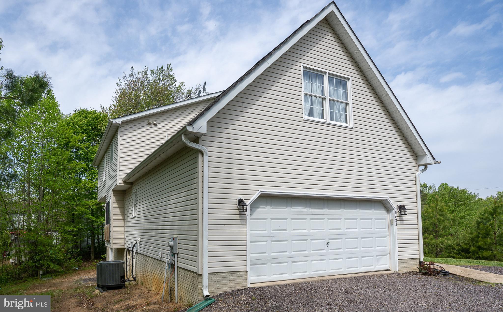 PRIEIDENTIAL LAKES - Residential