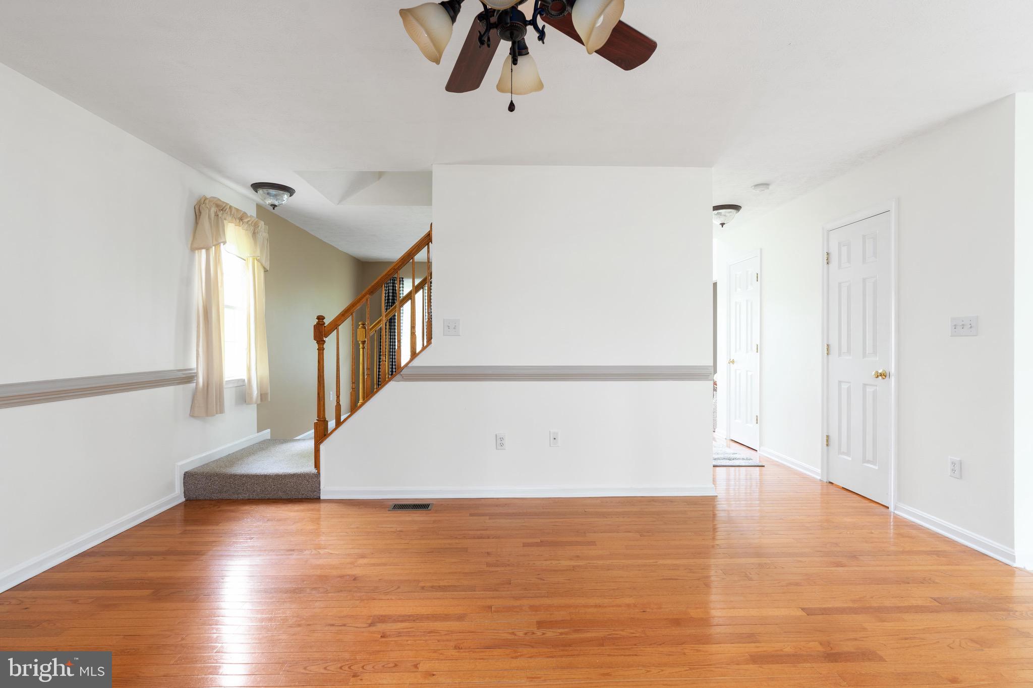 PRIEIDENTIAL LAKES - Residential