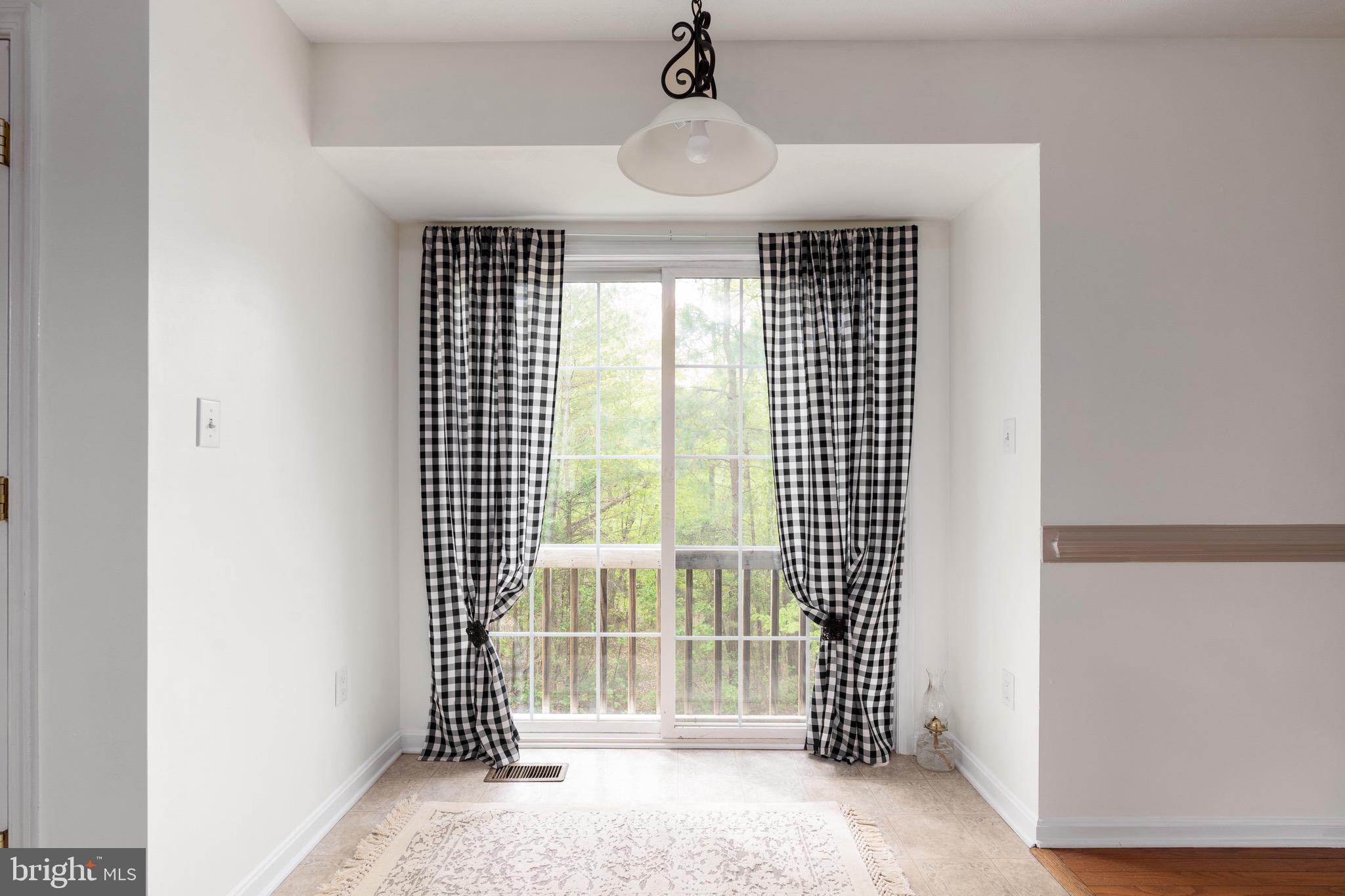 PRIEIDENTIAL LAKES - Residential