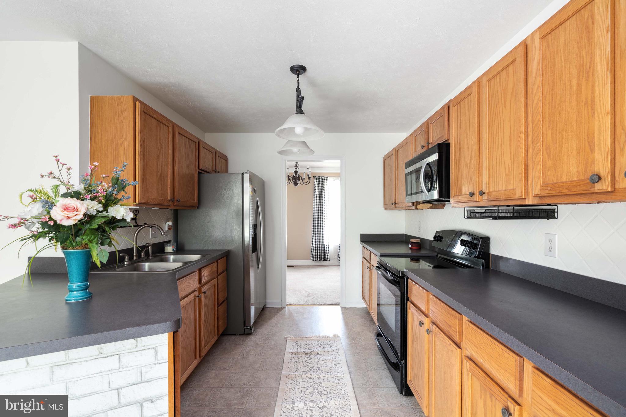 PRIEIDENTIAL LAKES - Residential