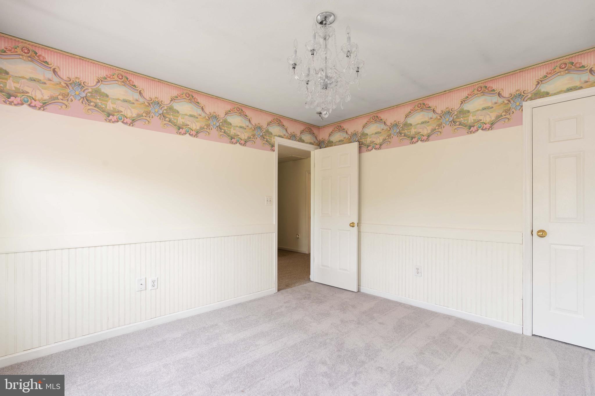 PRIEIDENTIAL LAKES - Residential