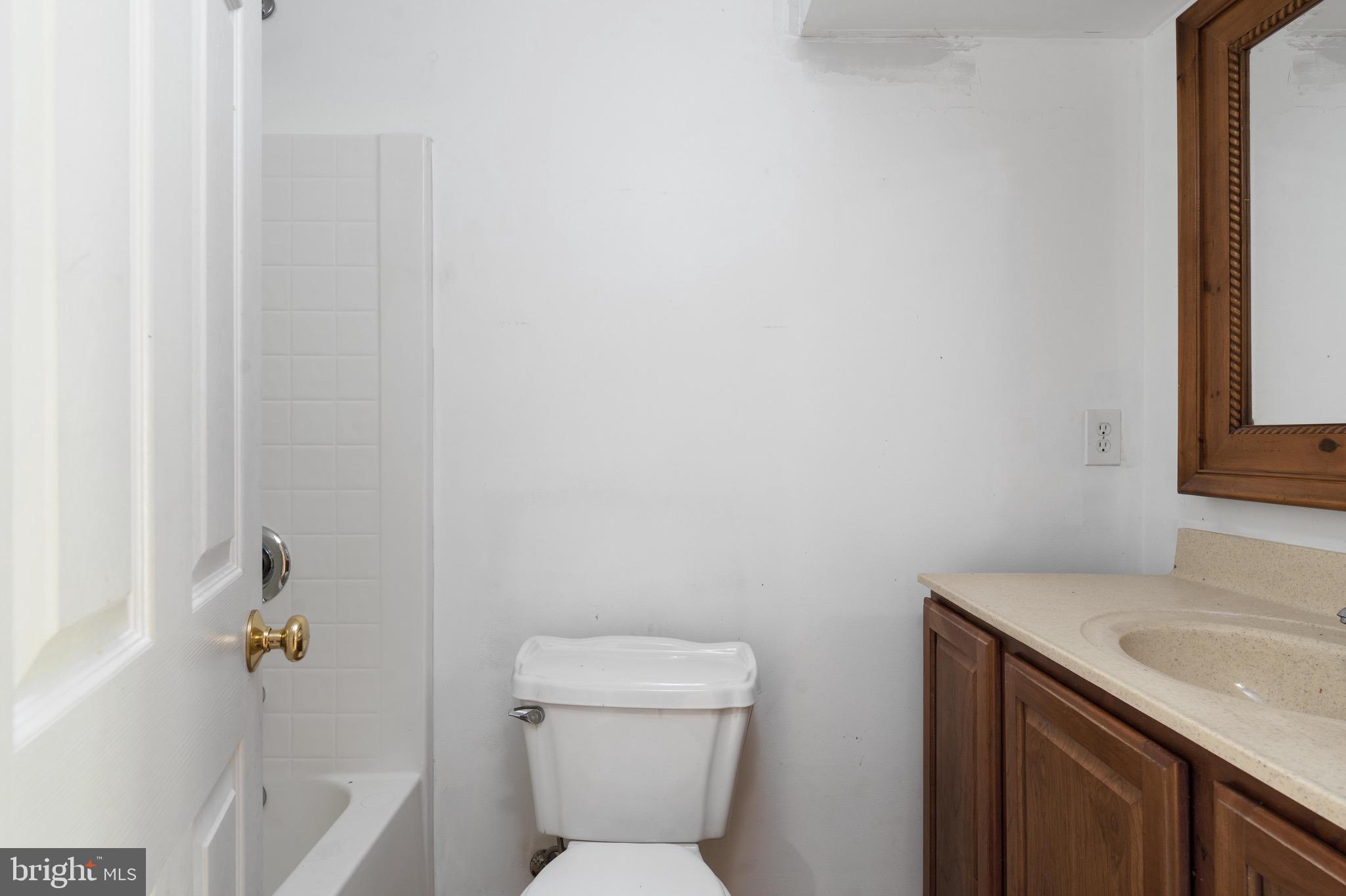 PRIEIDENTIAL LAKES - Residential