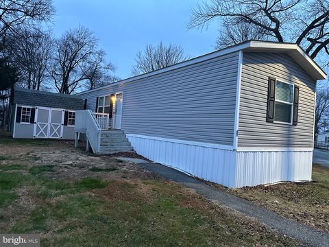 6 TERESA AVE RISING SUN MD 21911