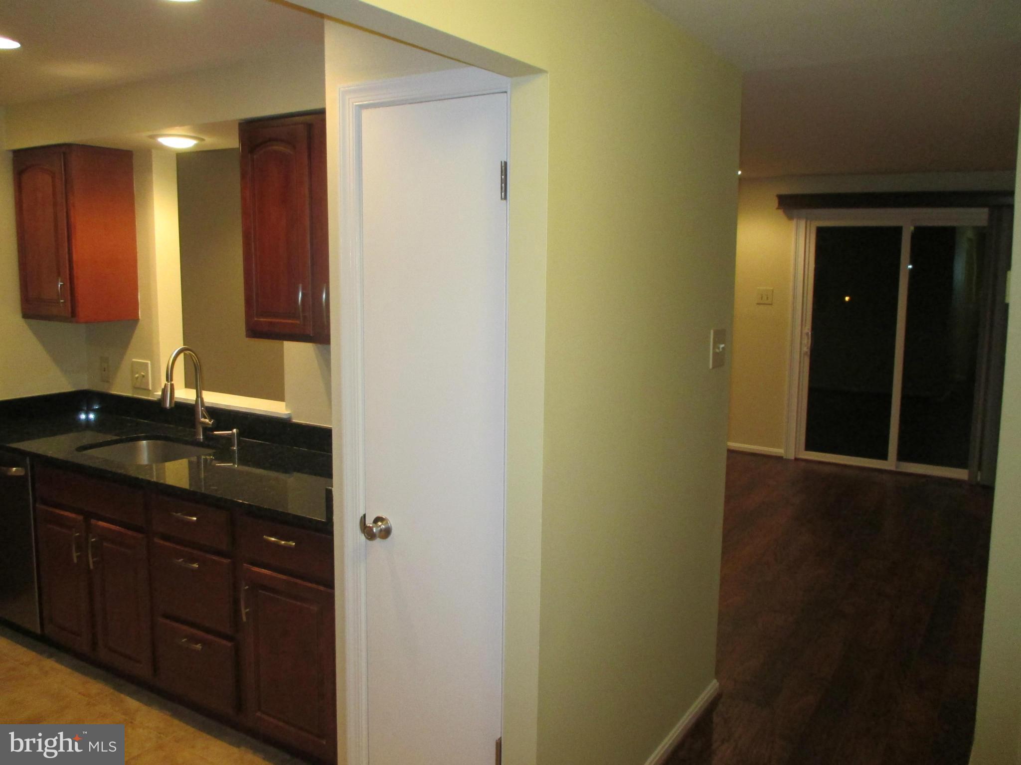 ROLLING BROOK - Residential Lease