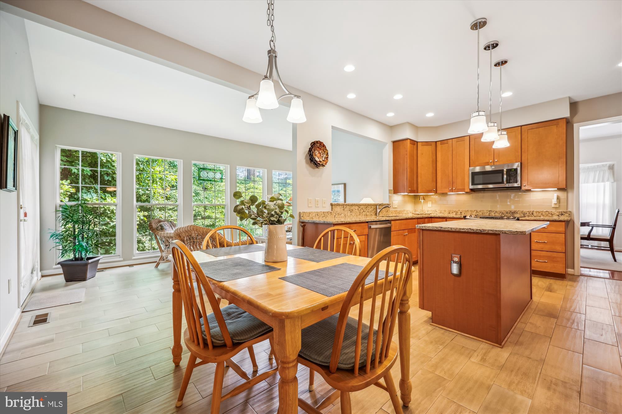 ASHLEY HOLLOW - Residential