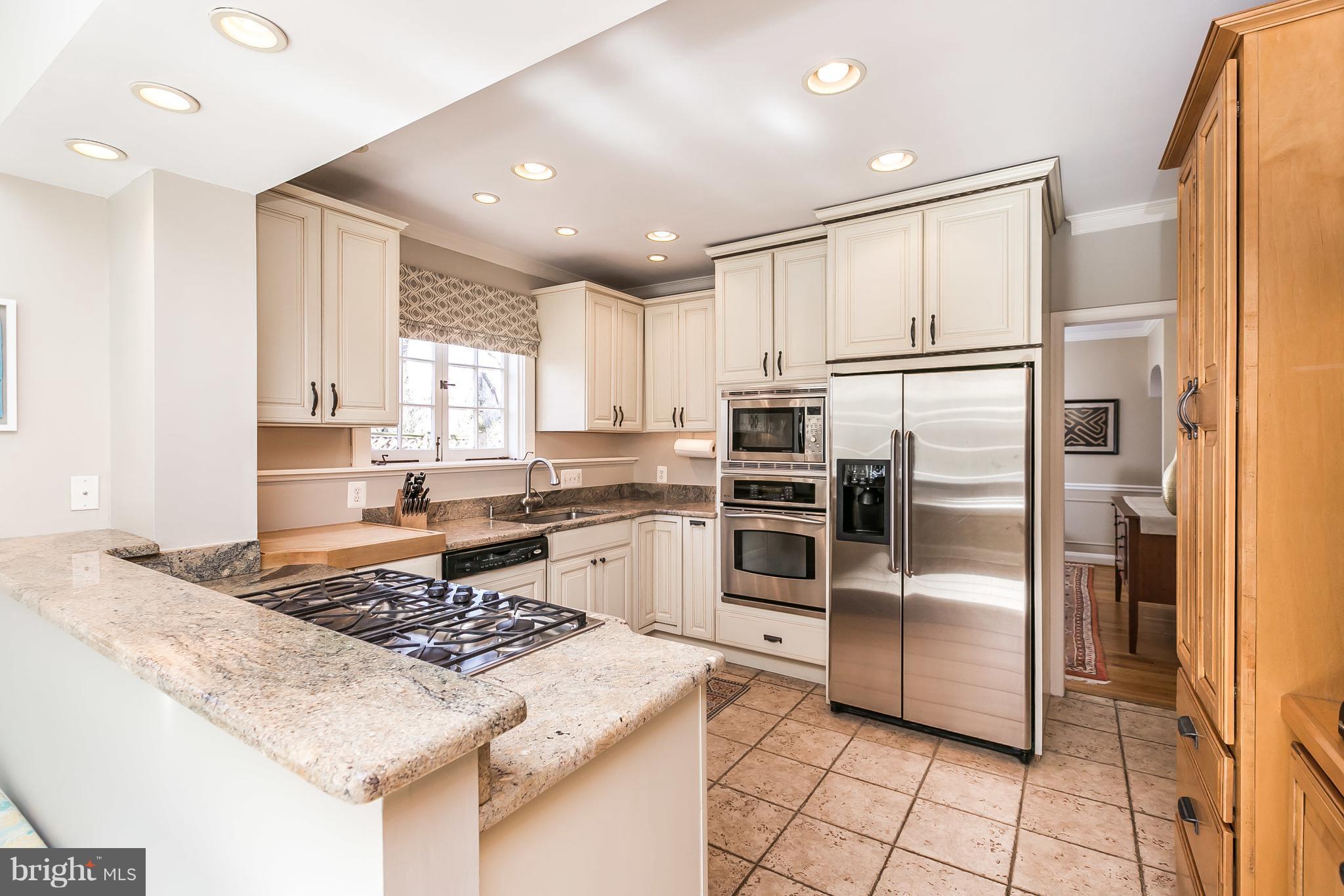 SOUTHLAND HILLS - Residential