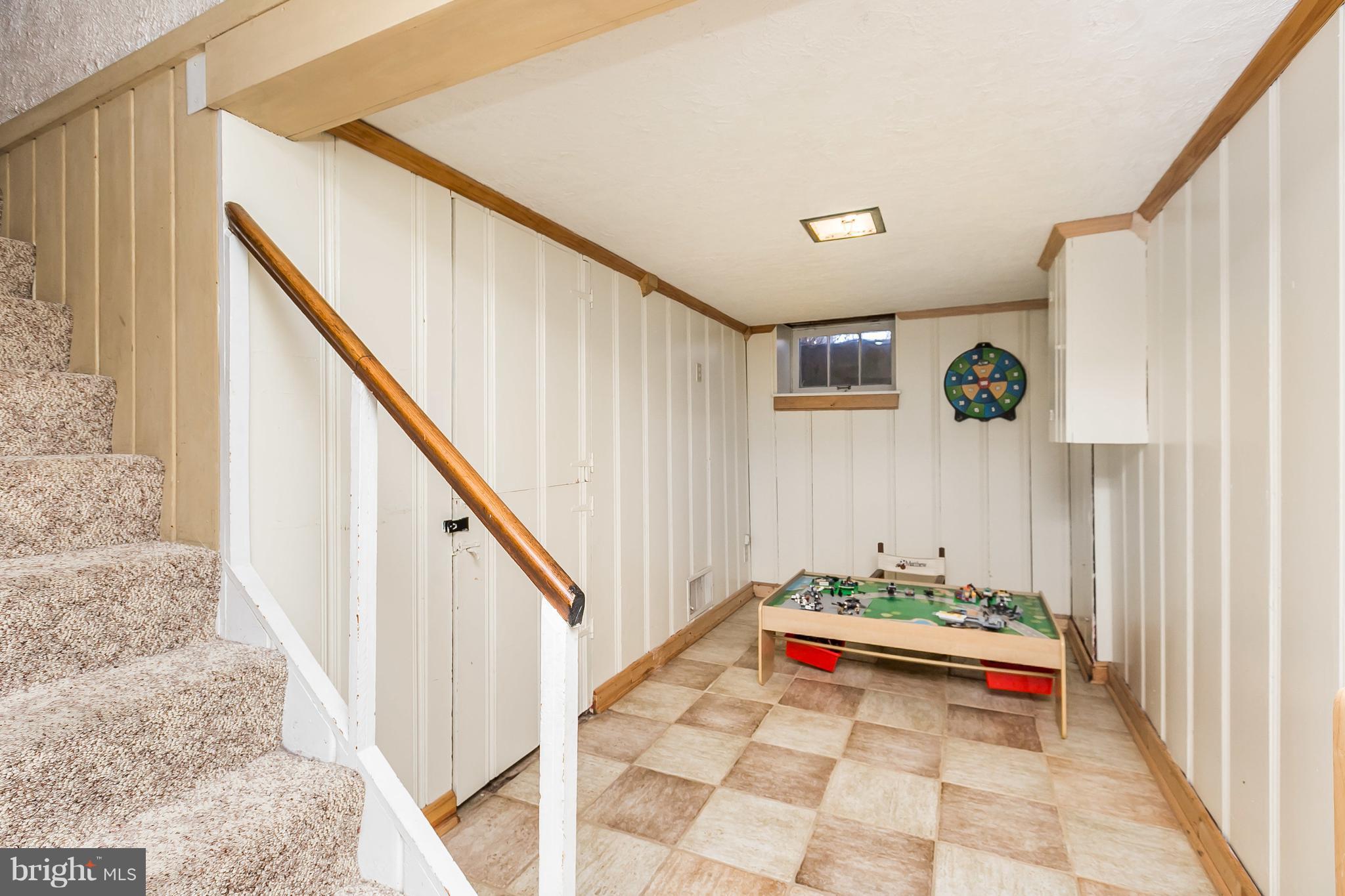 SOUTHLAND HILLS - Residential