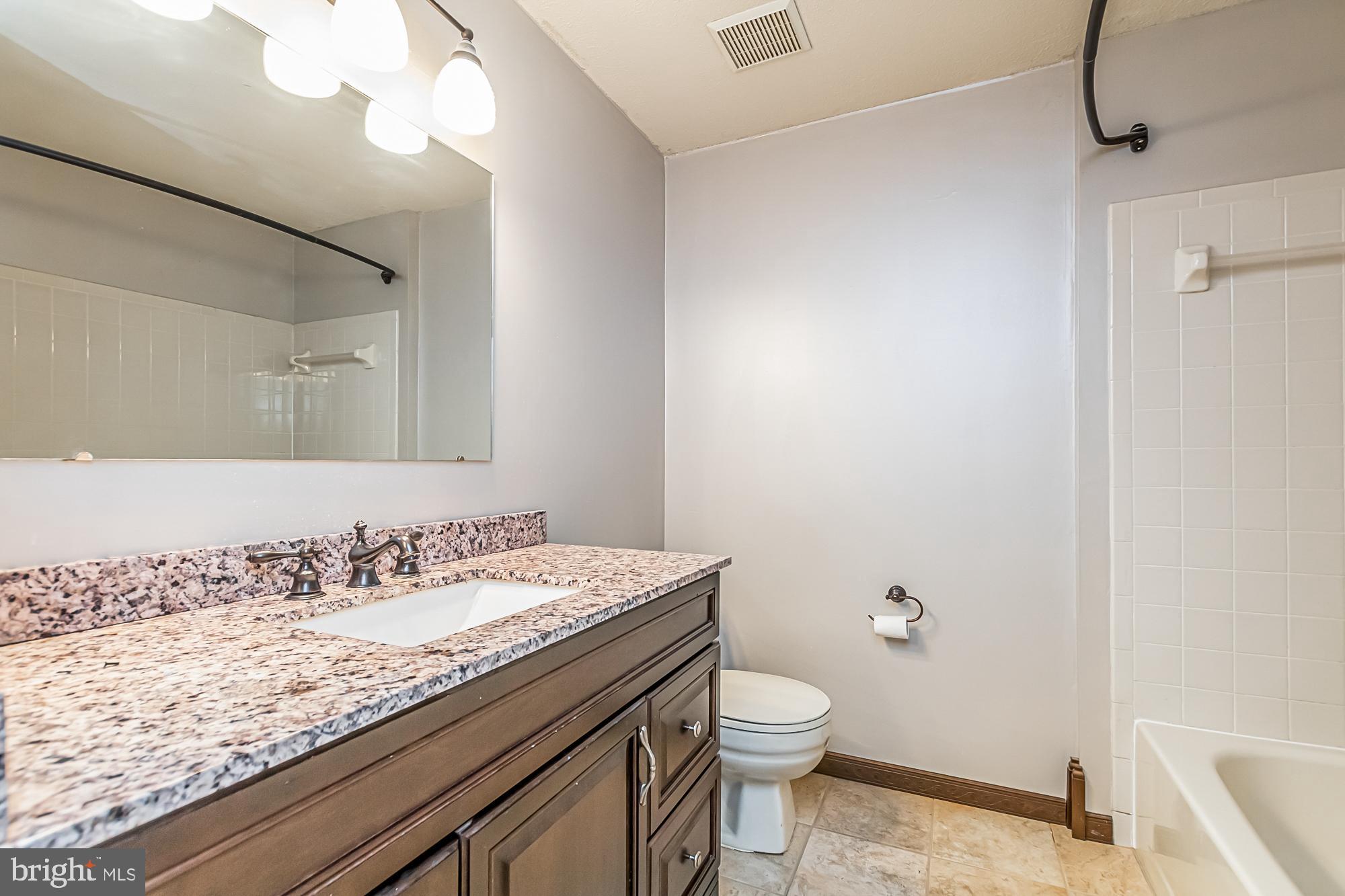 CROSBY HILL - Residential