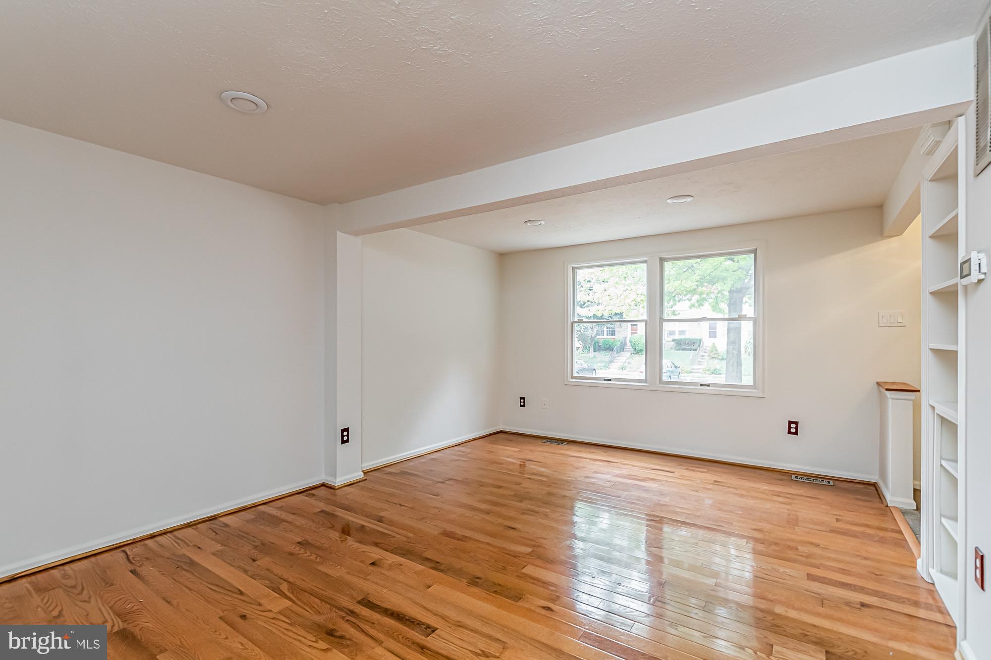 CROSBY HILL - Residential