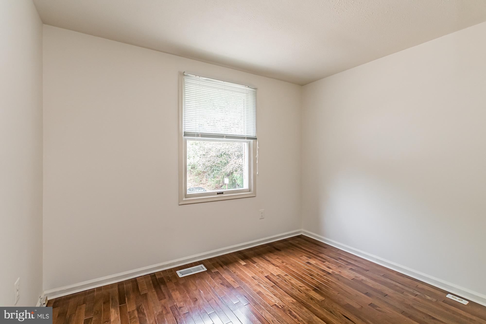 CROSBY HILL - Residential