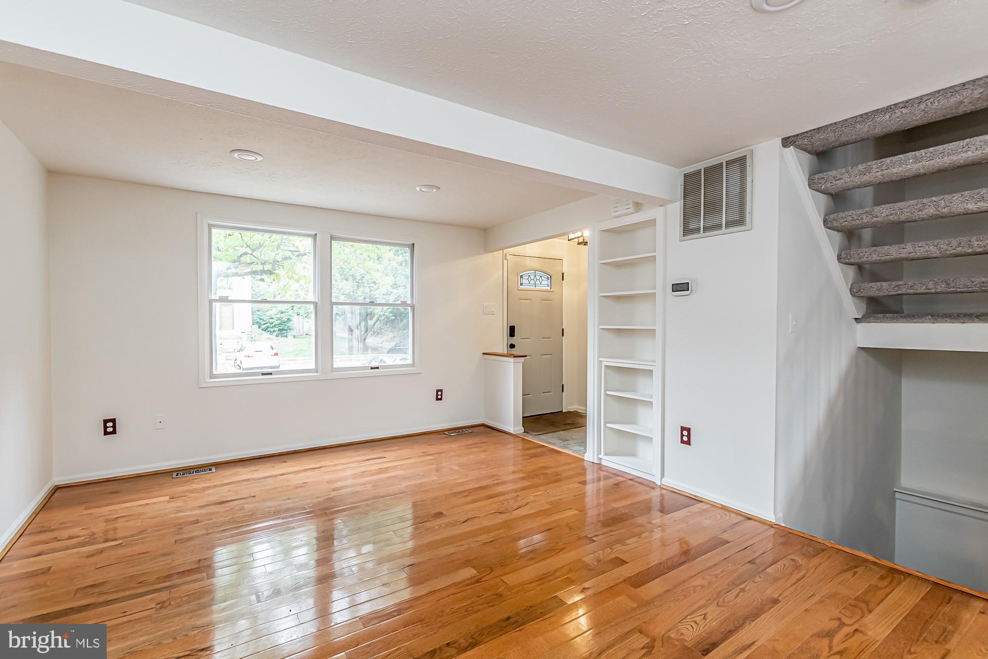 CROSBY HILL - Residential