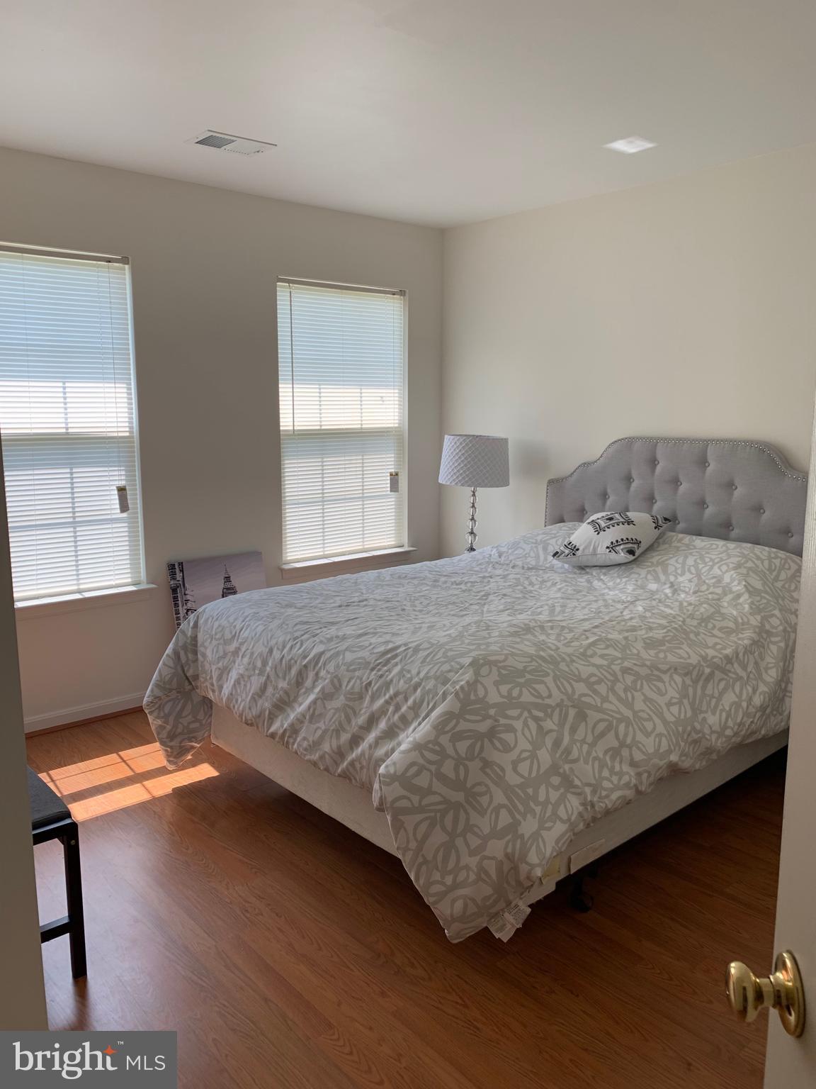 KINGSTOWNE - Residential Lease