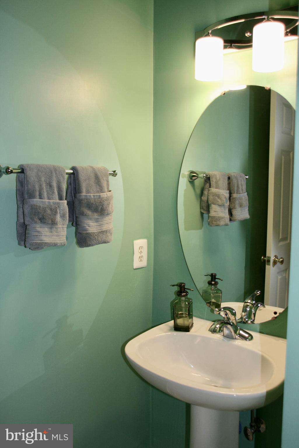 KINGSTOWNE - Residential Lease