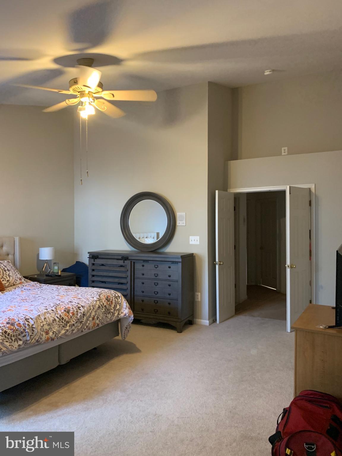 KINGSTOWNE - Residential Lease