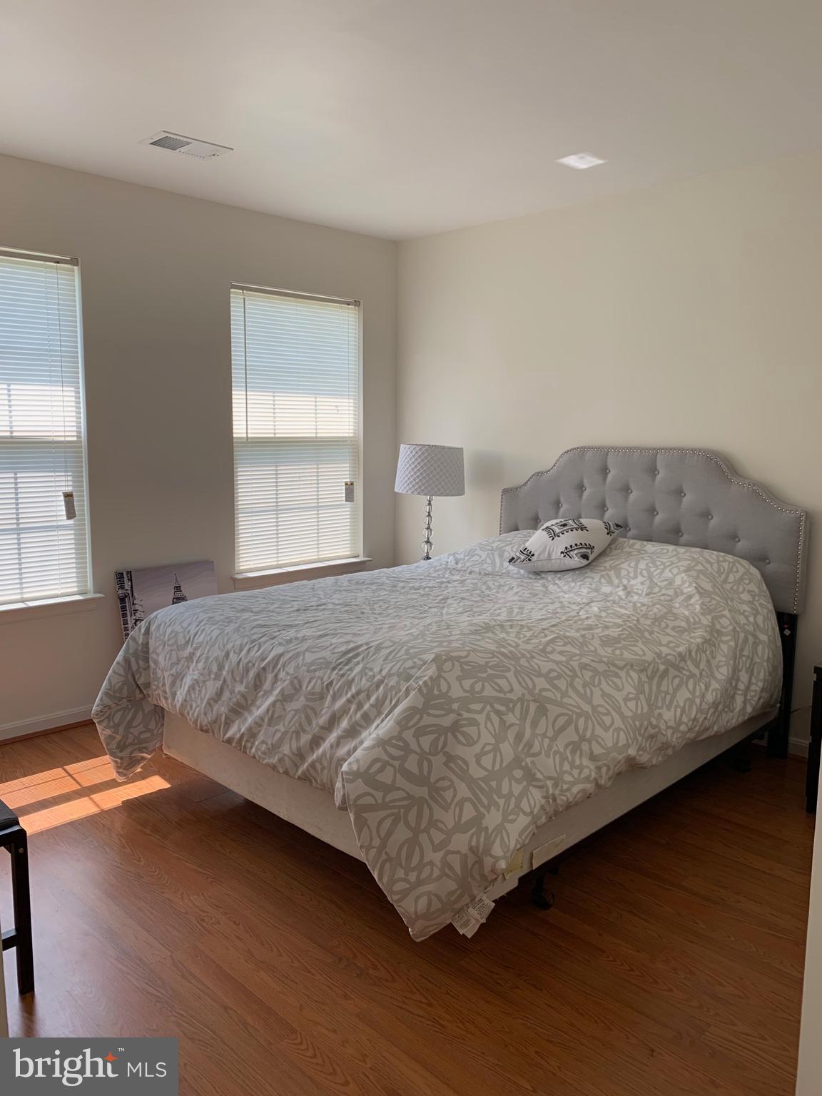 KINGSTOWNE - Residential Lease