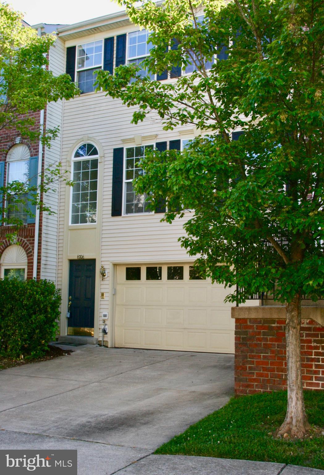 KINGSTOWNE - Residential Lease