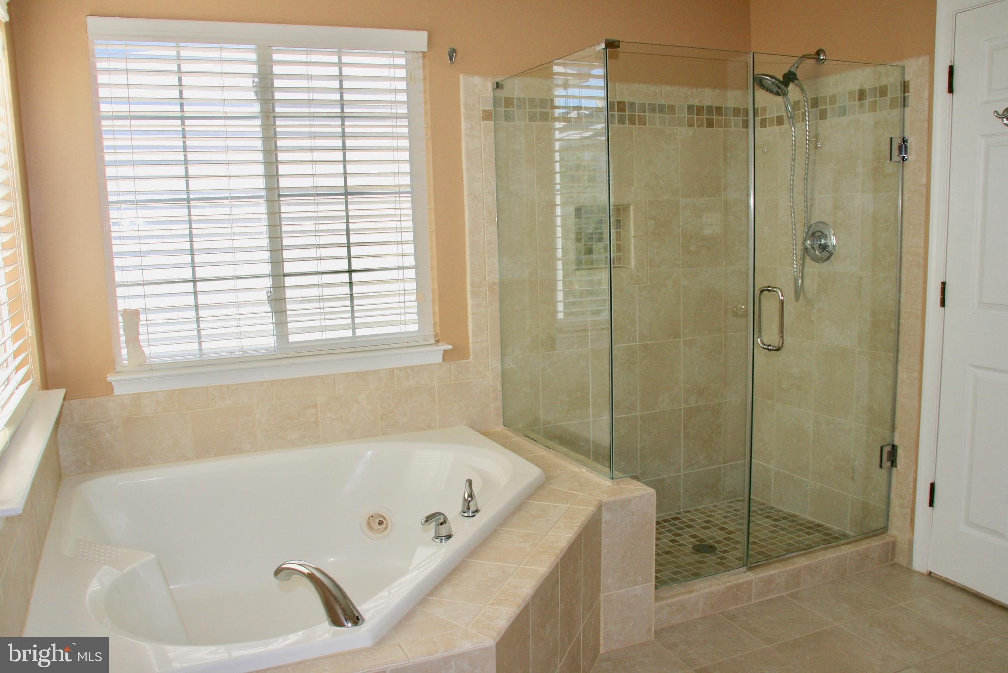 KINGSTOWNE - Residential Lease