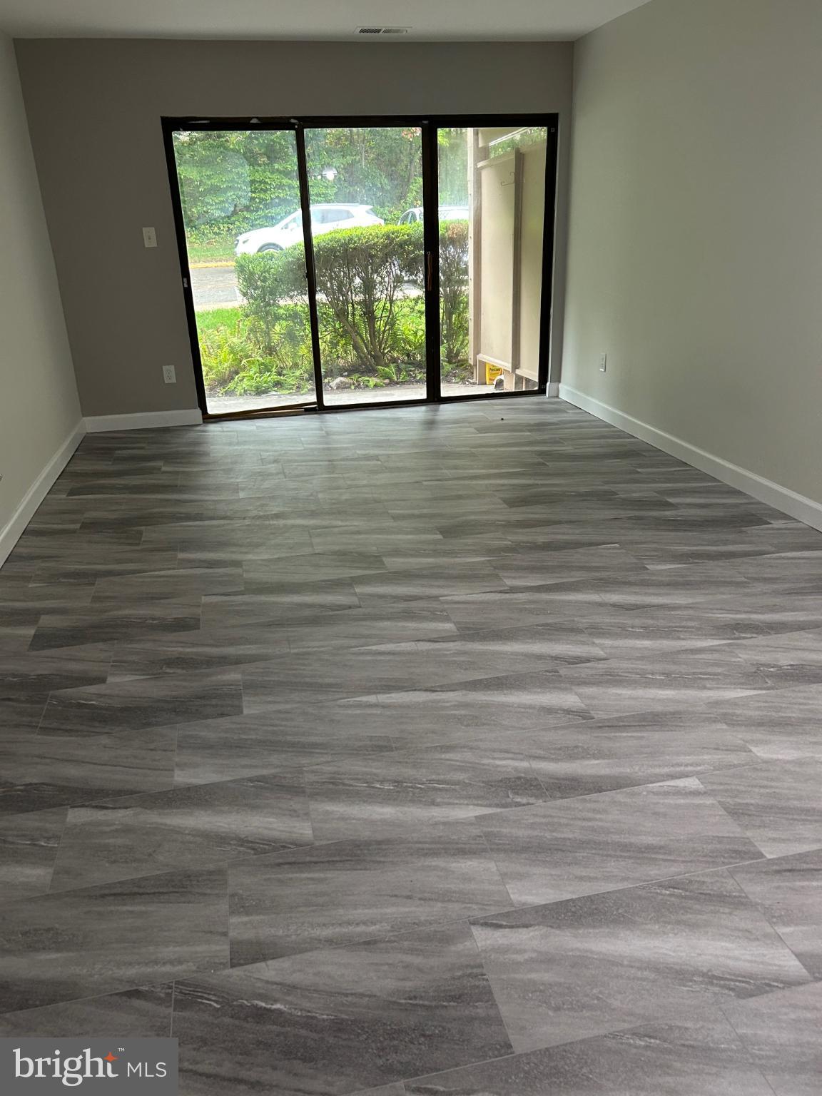 TIVOLI - Residential Lease