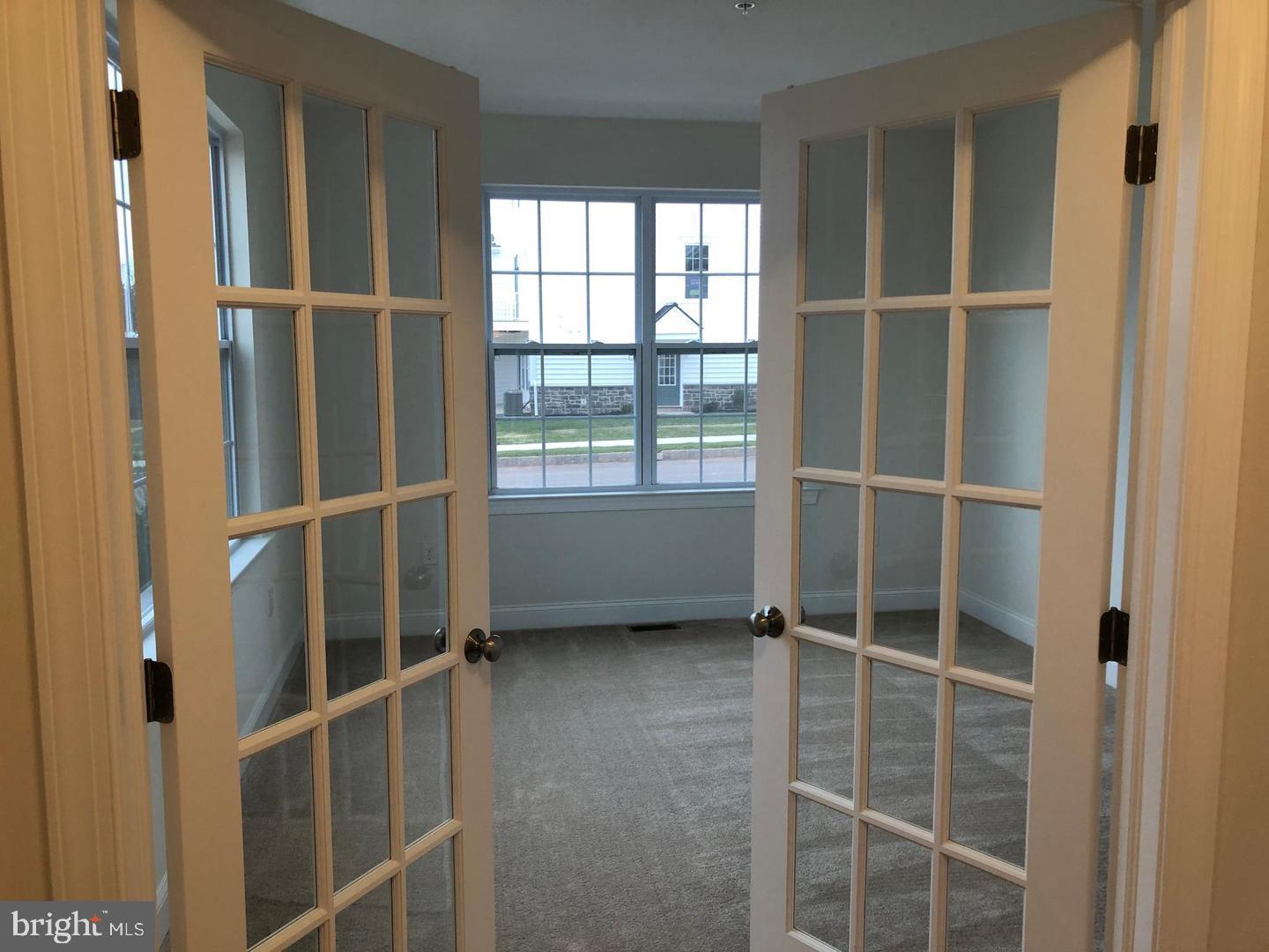 COURTS AT BRYNWOOD - Residential Lease