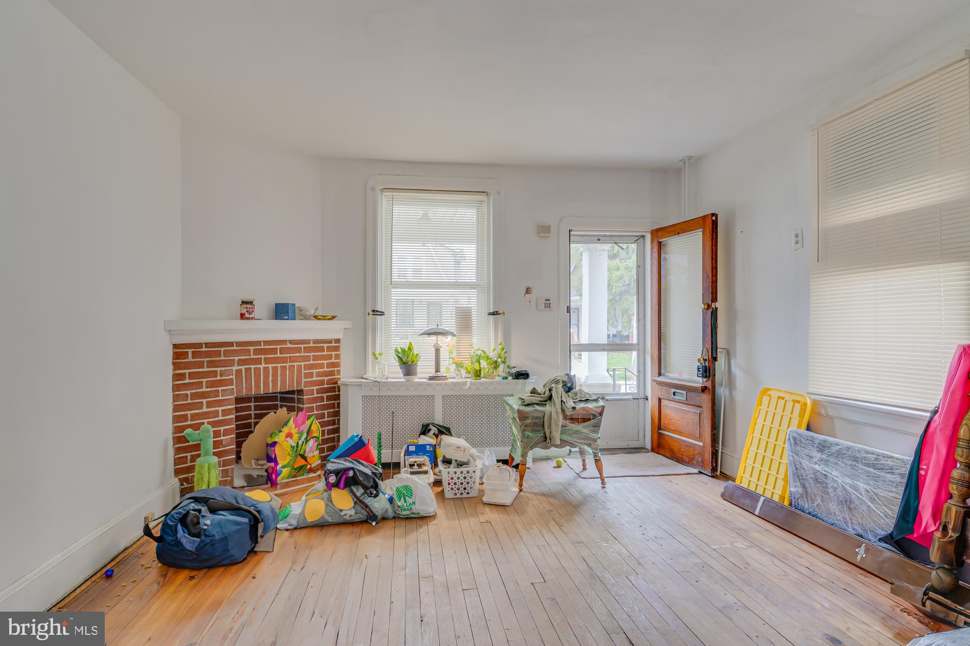 CHELTENHAM VIL - Residential