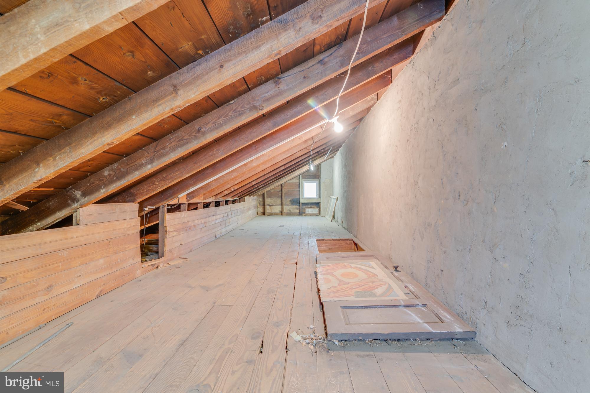 CHELTENHAM VIL - Residential