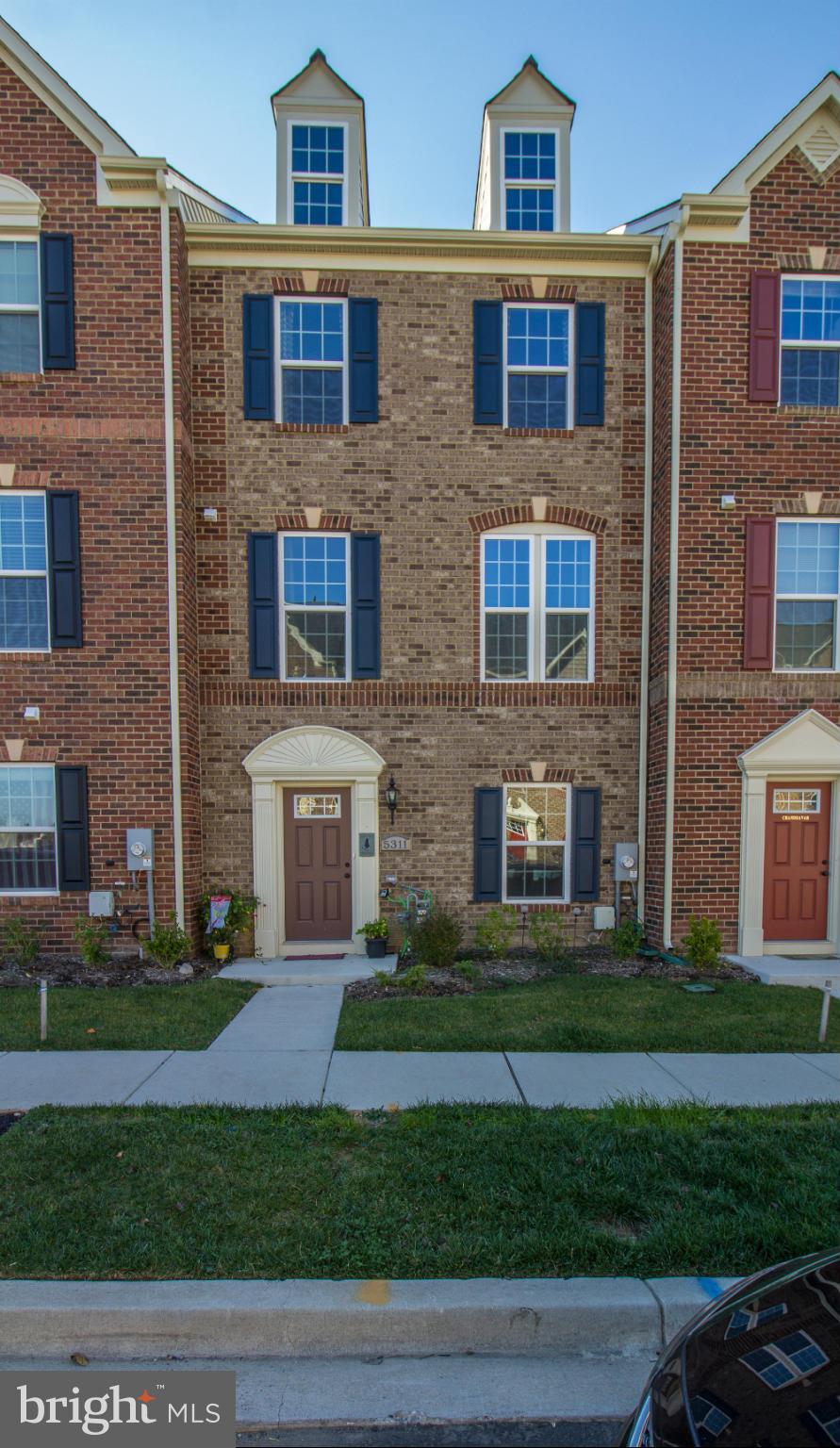 GREENBELT STATION - Residential