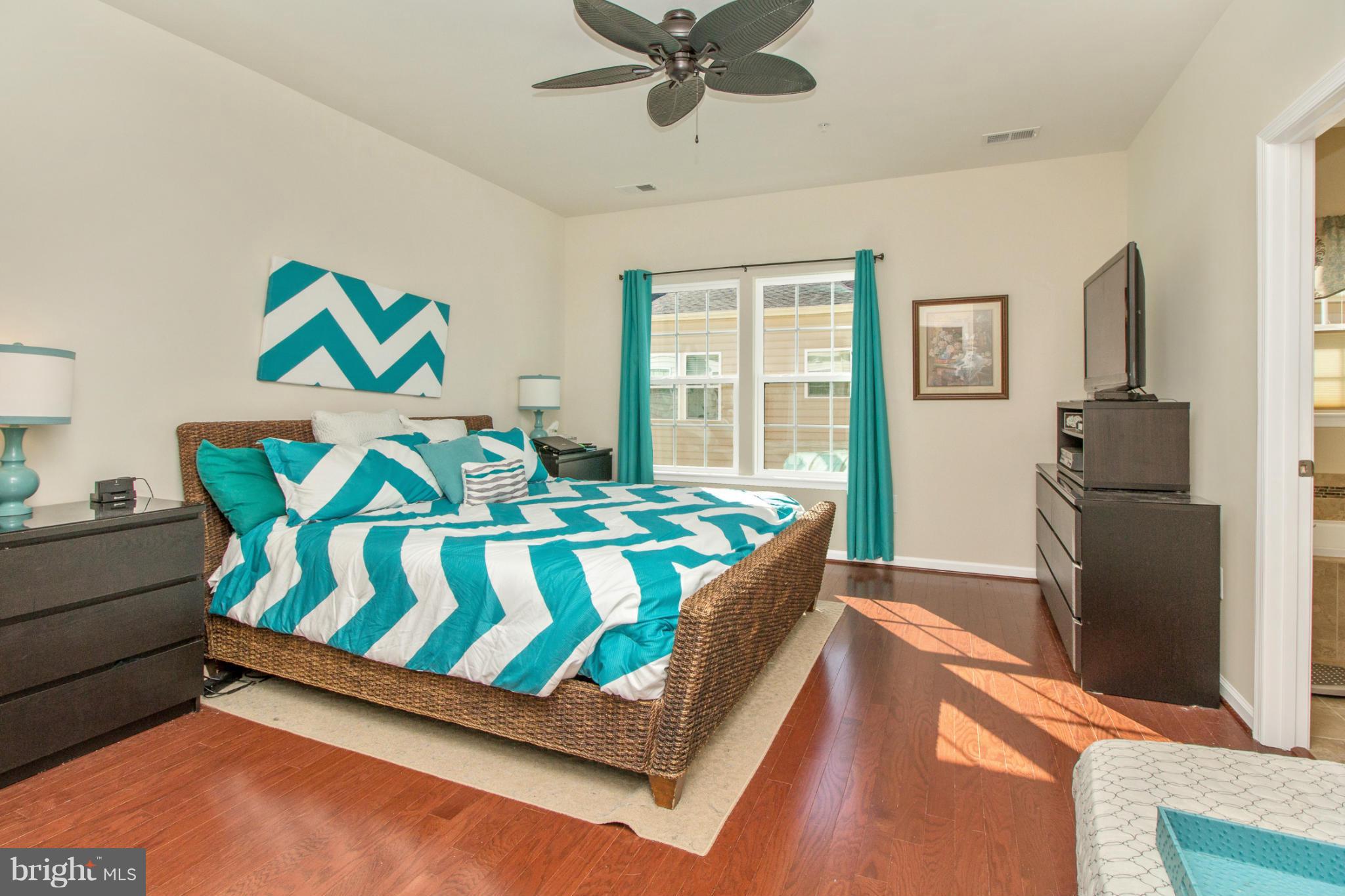 GREENBELT STATION - Residential