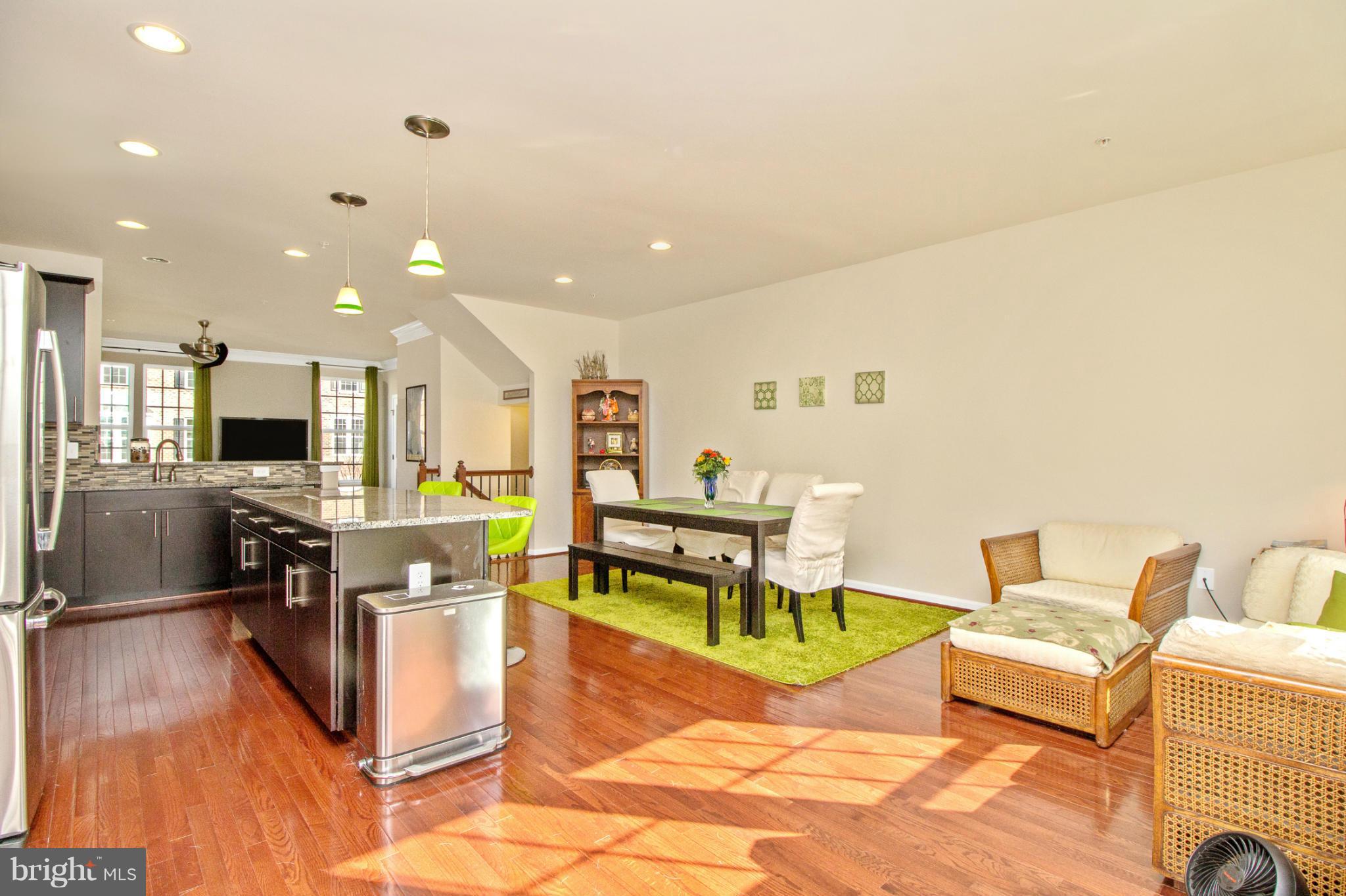 GREENBELT STATION - Residential