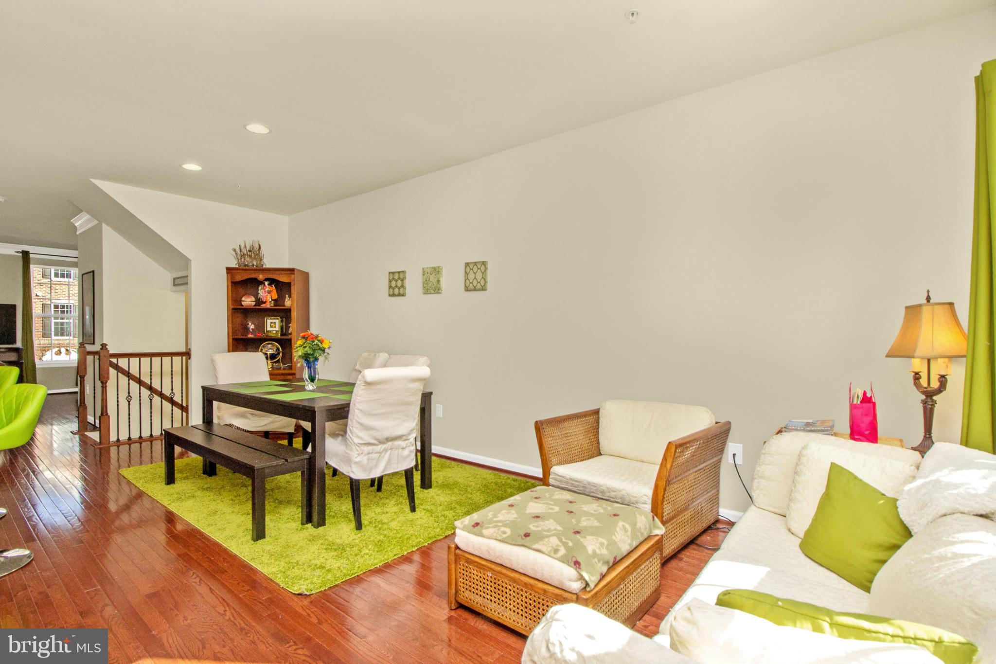 GREENBELT STATION - Residential