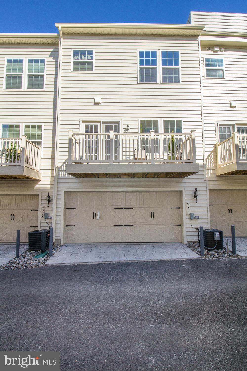 GREENBELT STATION - Residential