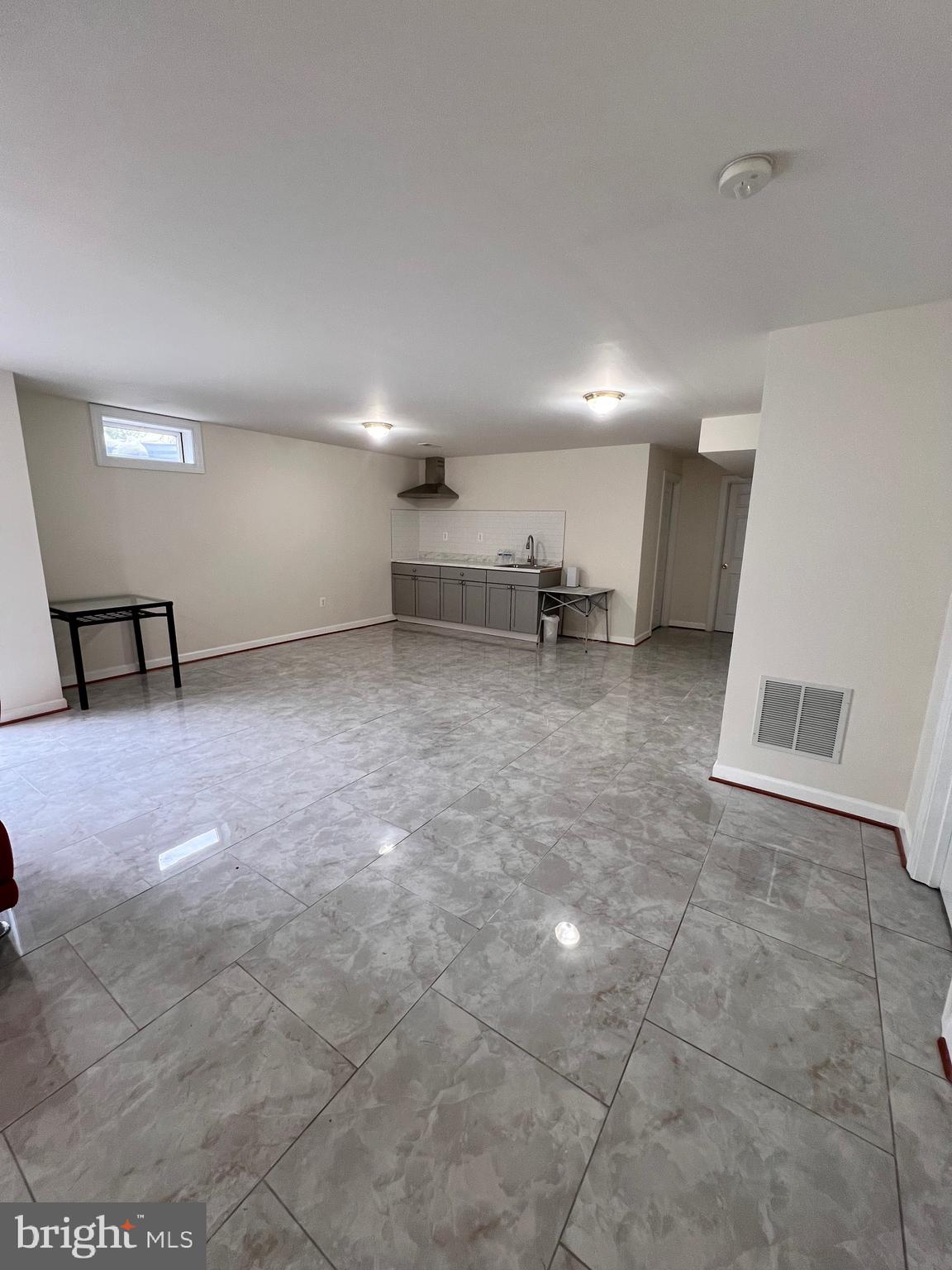 EAGLES POINTE - Residential