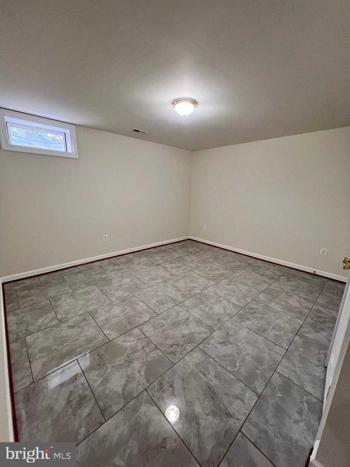 EAGLES POINTE - Residential