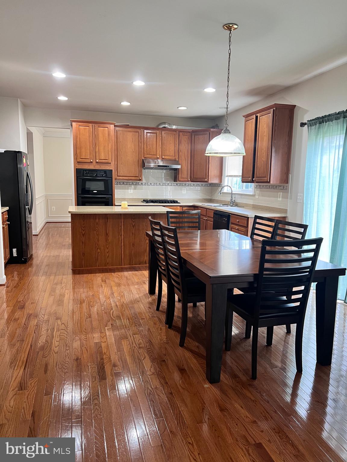 EAGLES POINTE - Residential