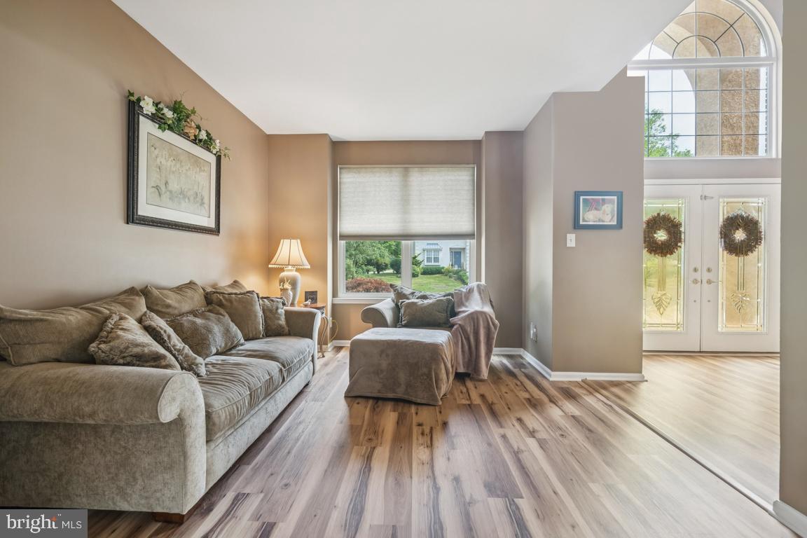 74 THORNWOOD LANE