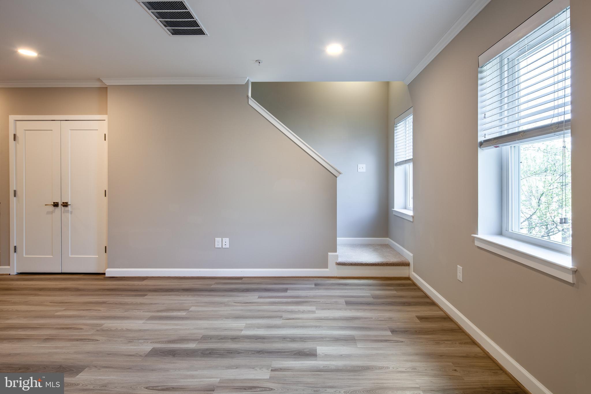 1012 DUKE STREET 200