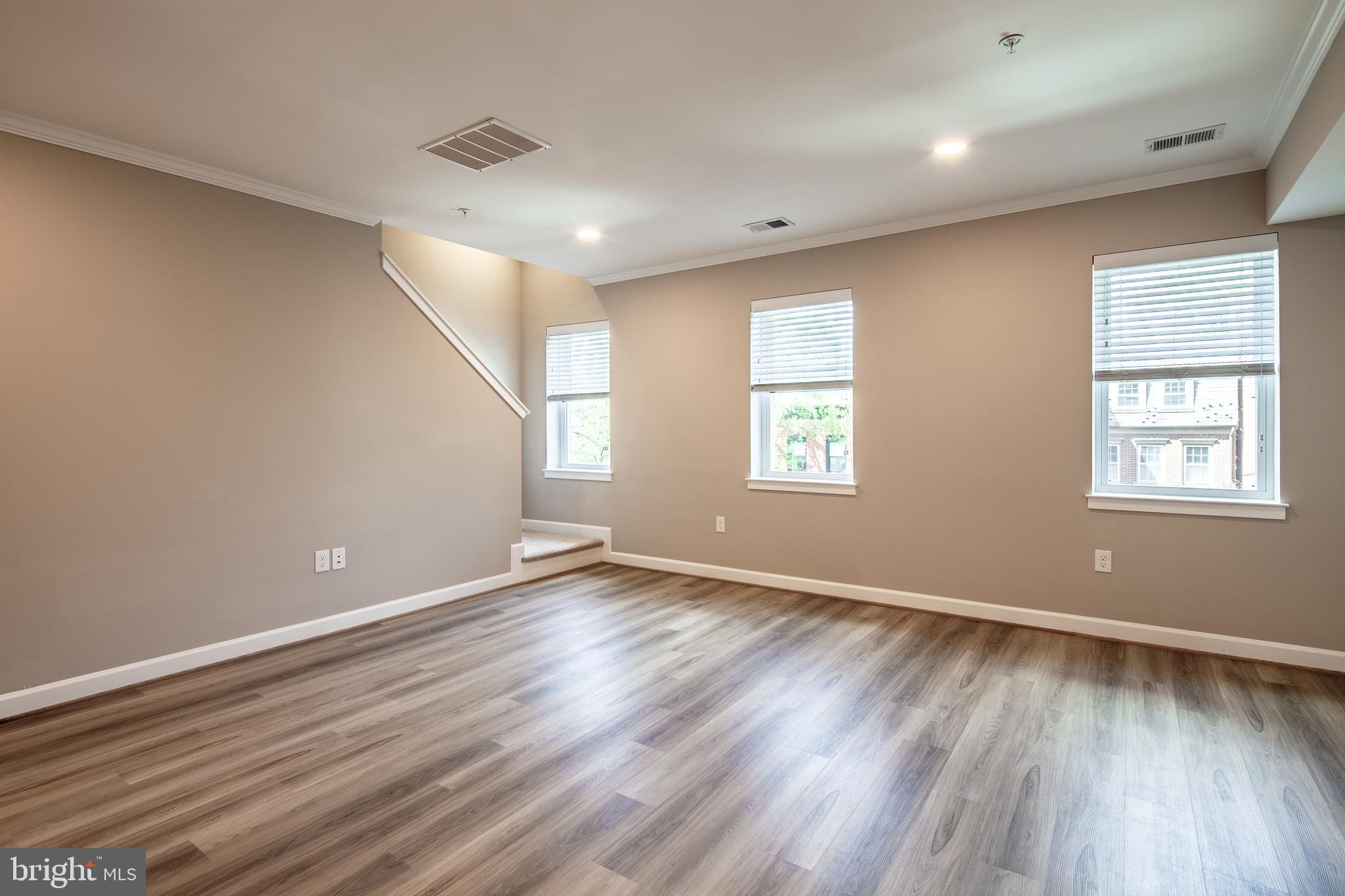 1012 DUKE STREET 200