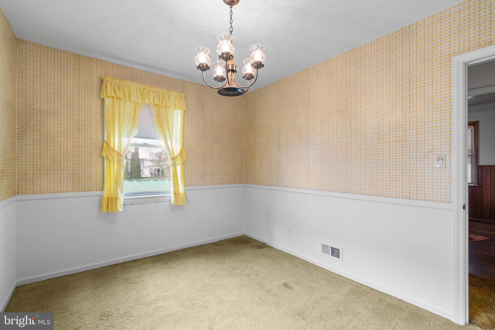 LYNBROOK - Residential