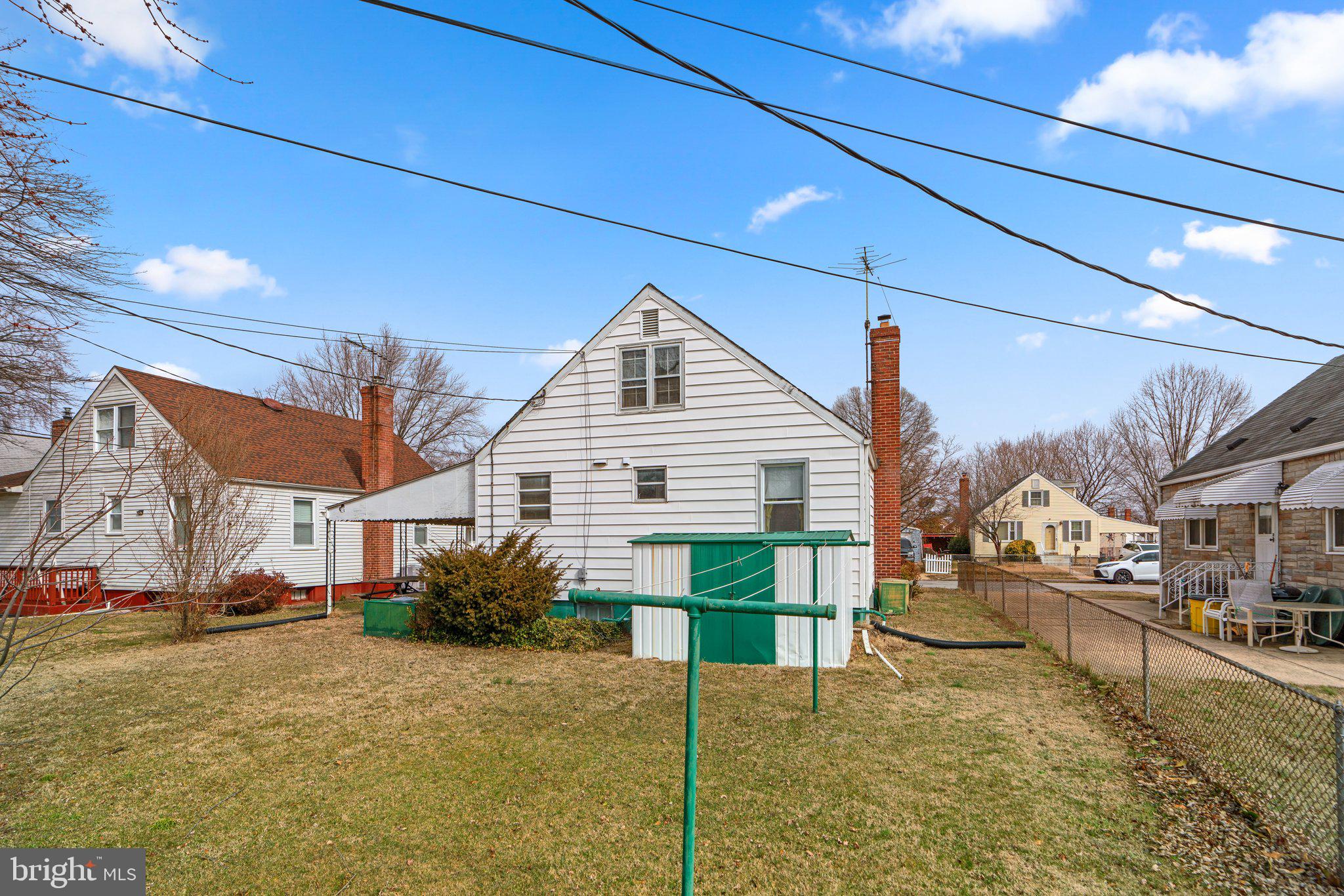 LYNBROOK - Residential