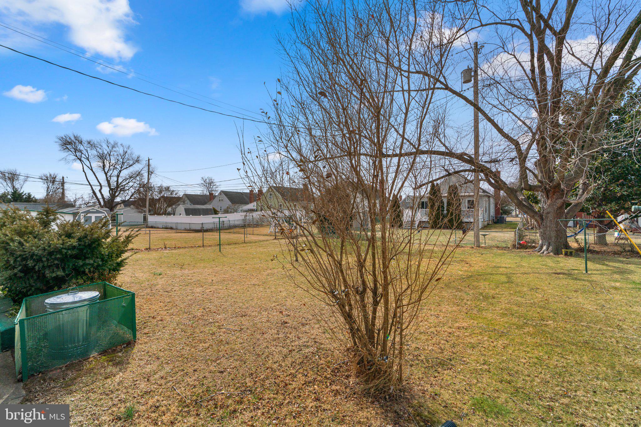 LYNBROOK - Residential