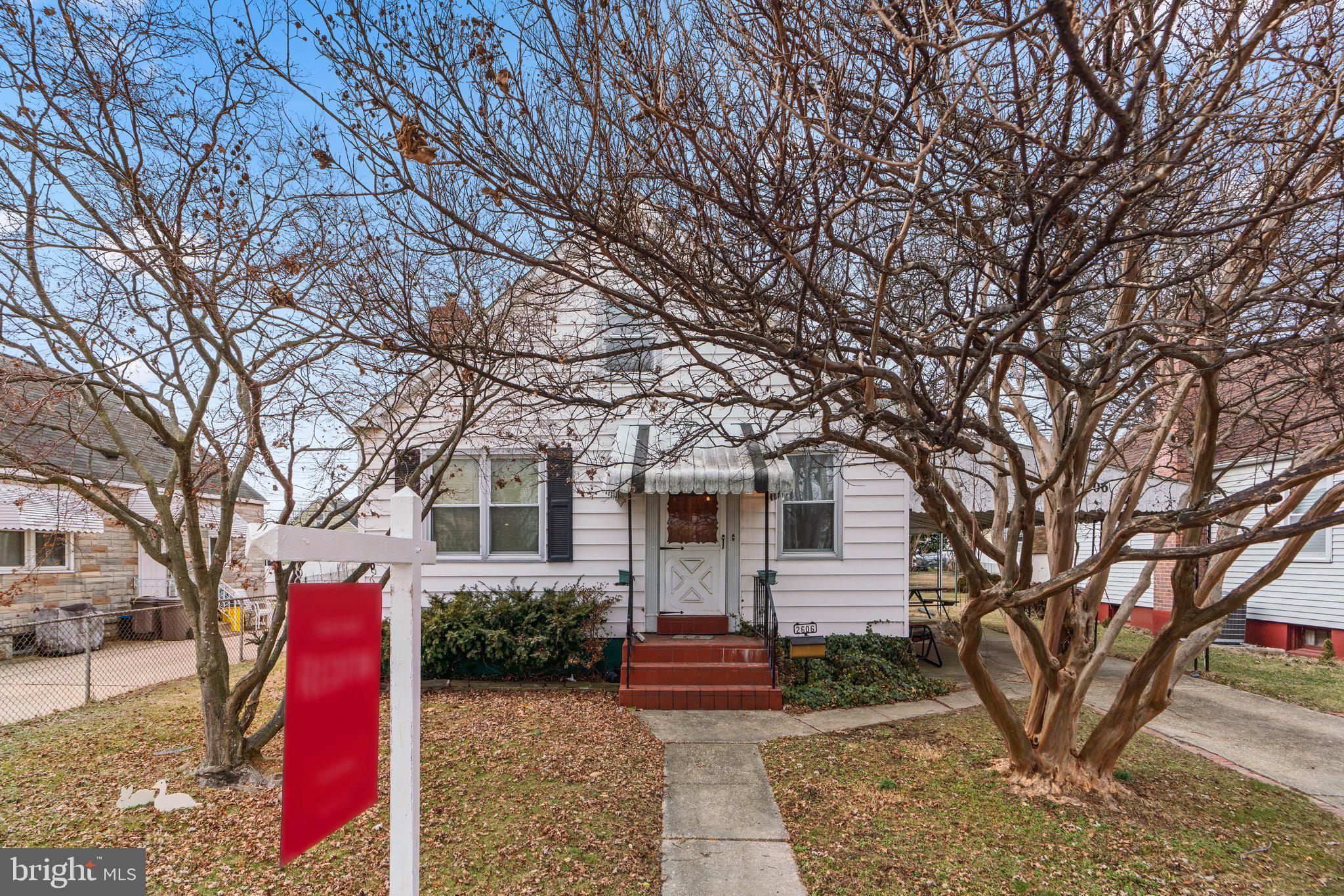 LYNBROOK - Residential