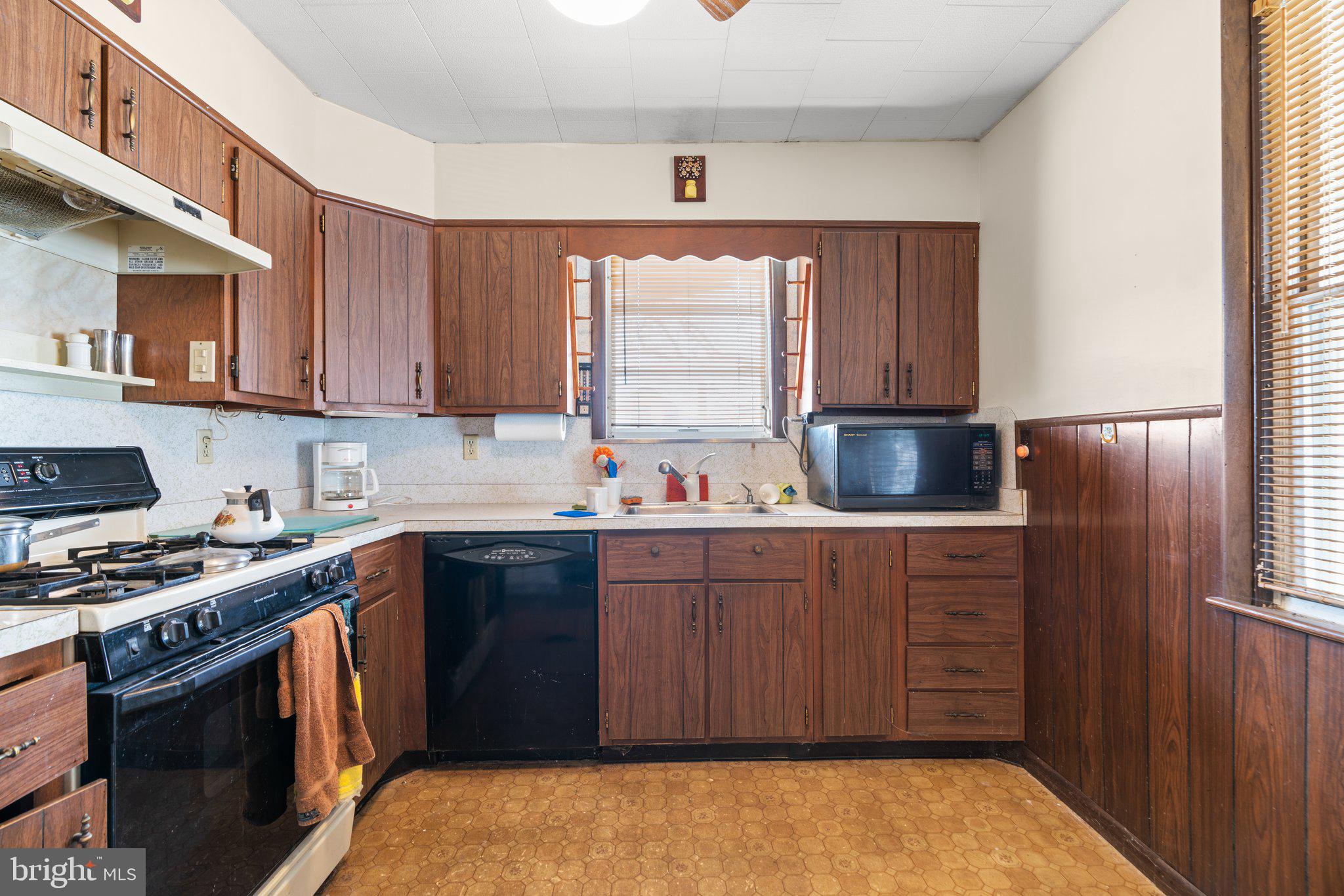 LYNBROOK - Residential