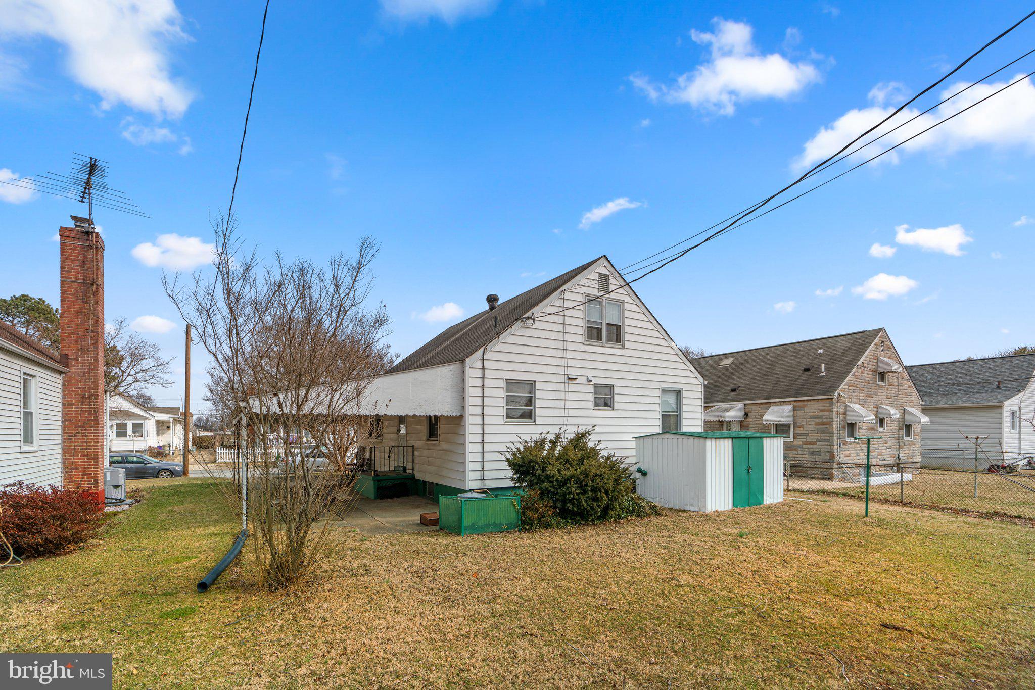 LYNBROOK - Residential