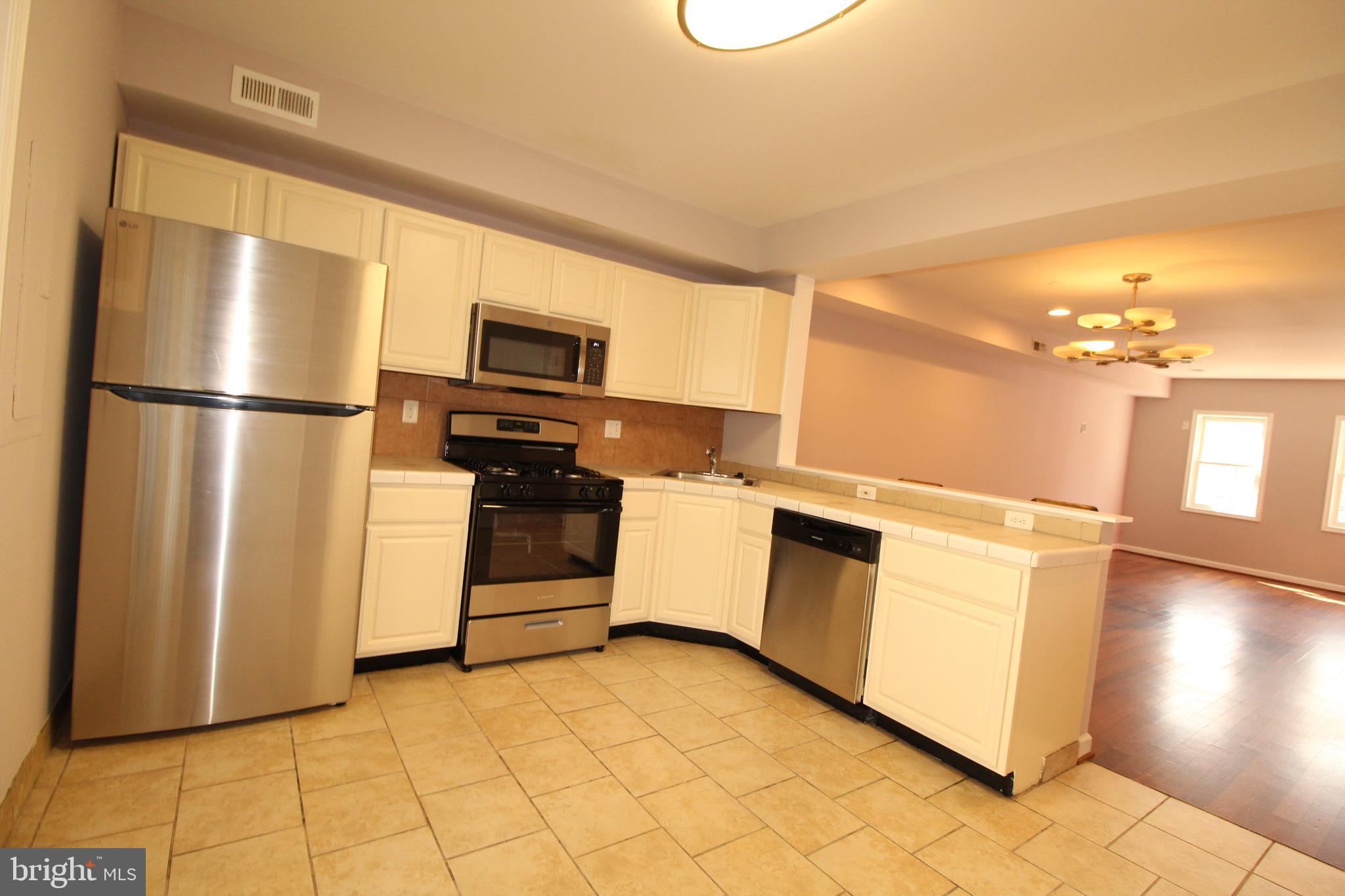 HARLEM PARK - Residential Lease