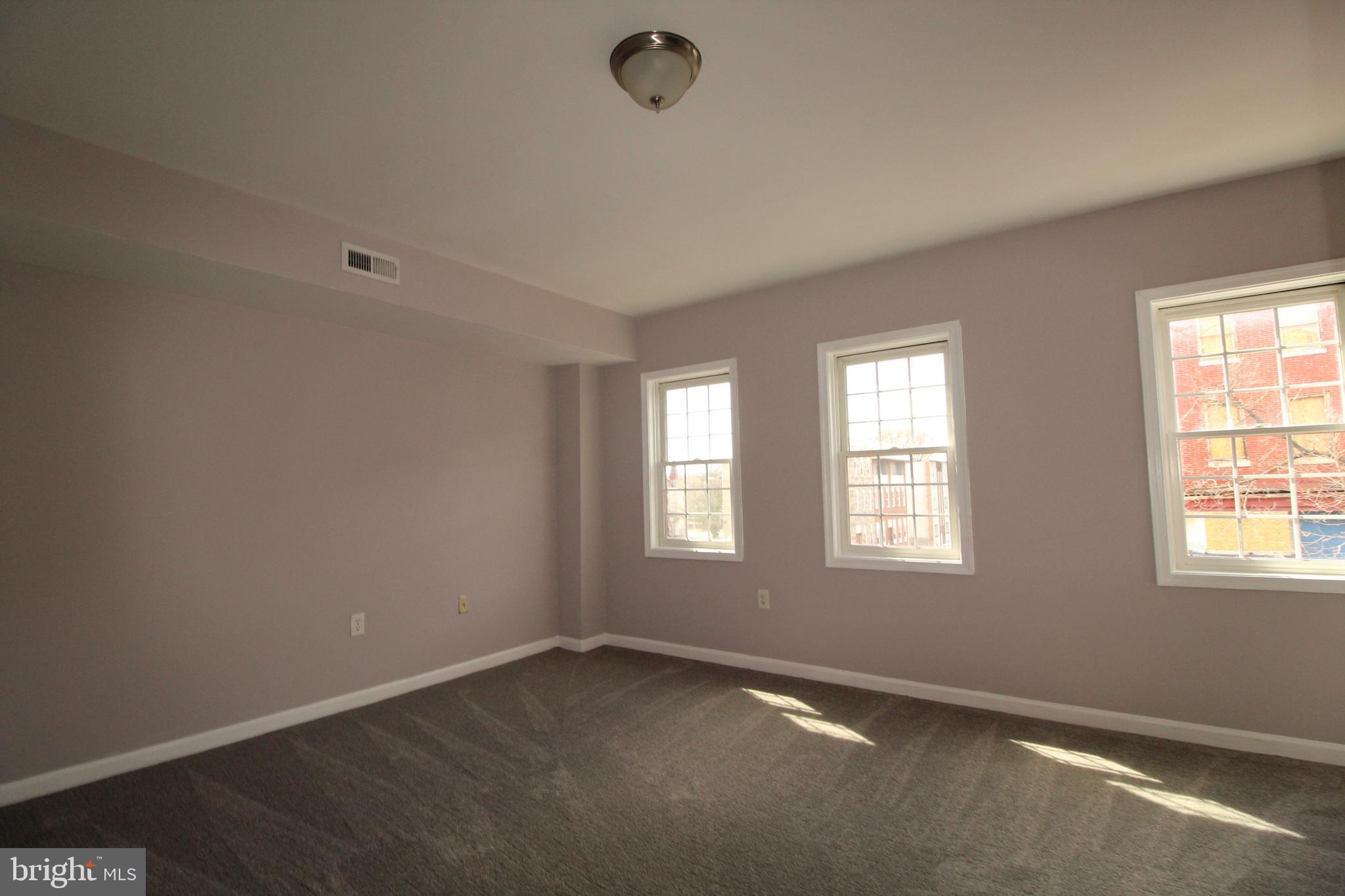 HARLEM PARK - Residential Lease