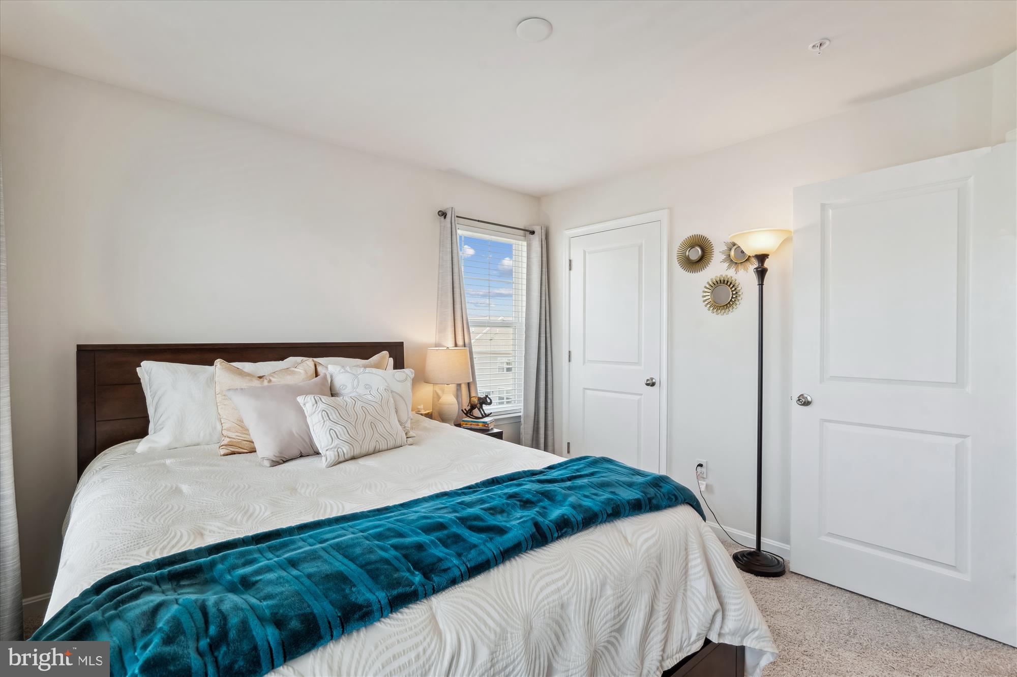 WOODMORE OVERLOOK - Residential