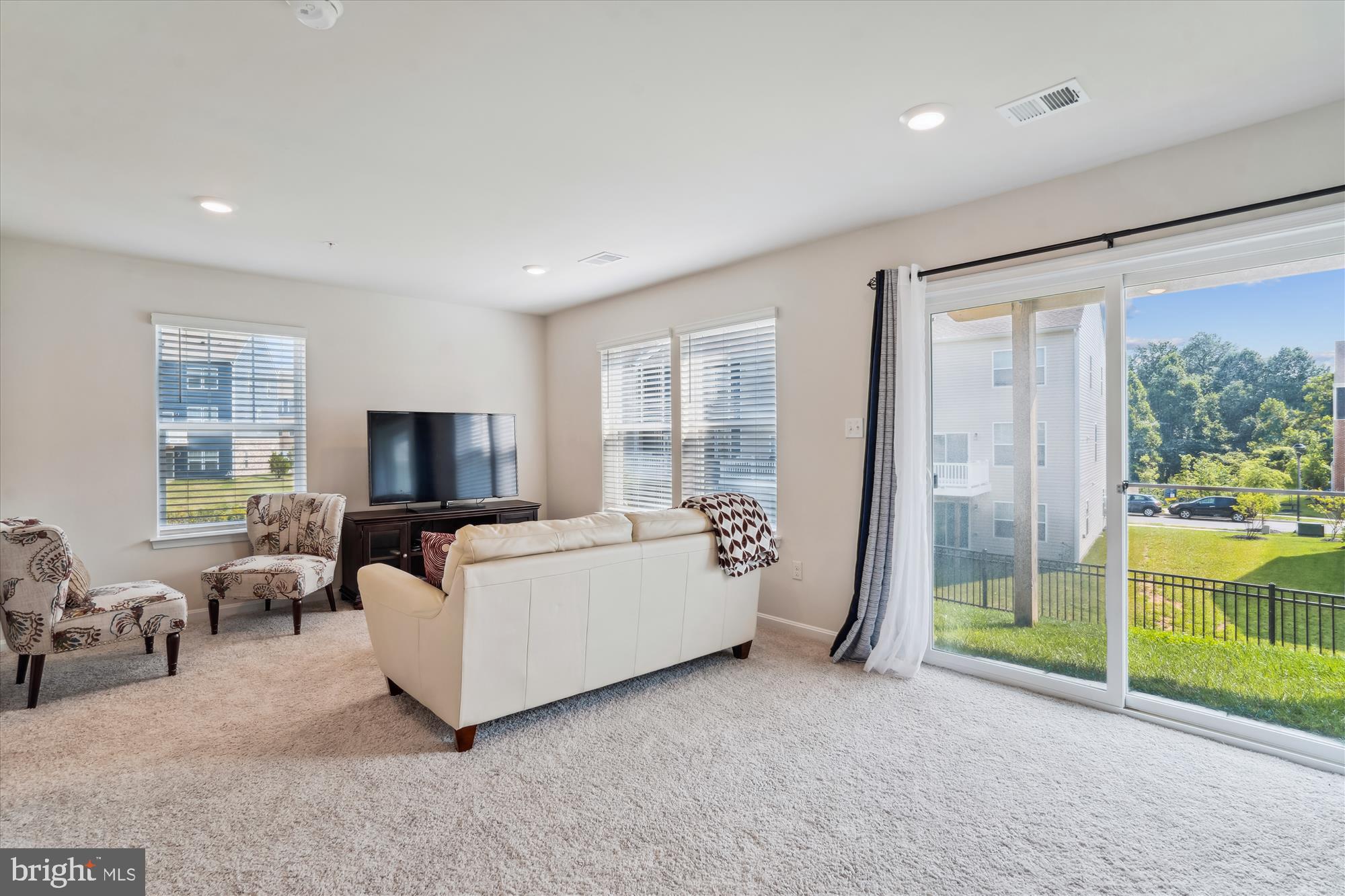 WOODMORE OVERLOOK - Residential