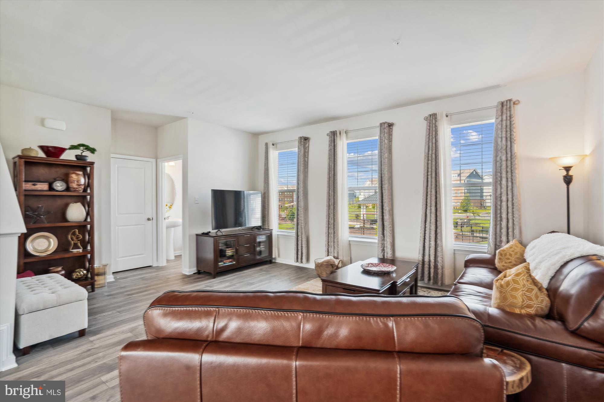 WOODMORE OVERLOOK - Residential