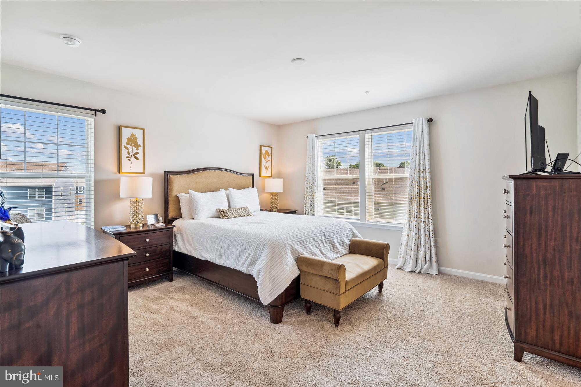 WOODMORE OVERLOOK - Residential