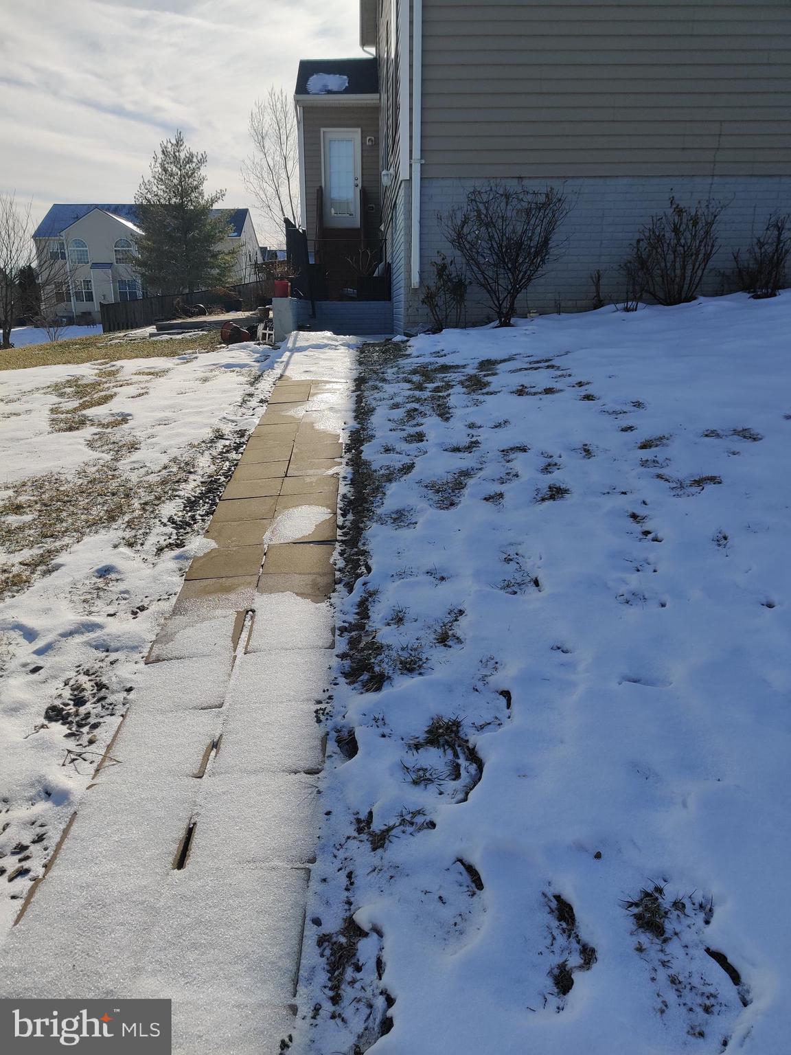 BARRETTS CROSSING - Residential Lease