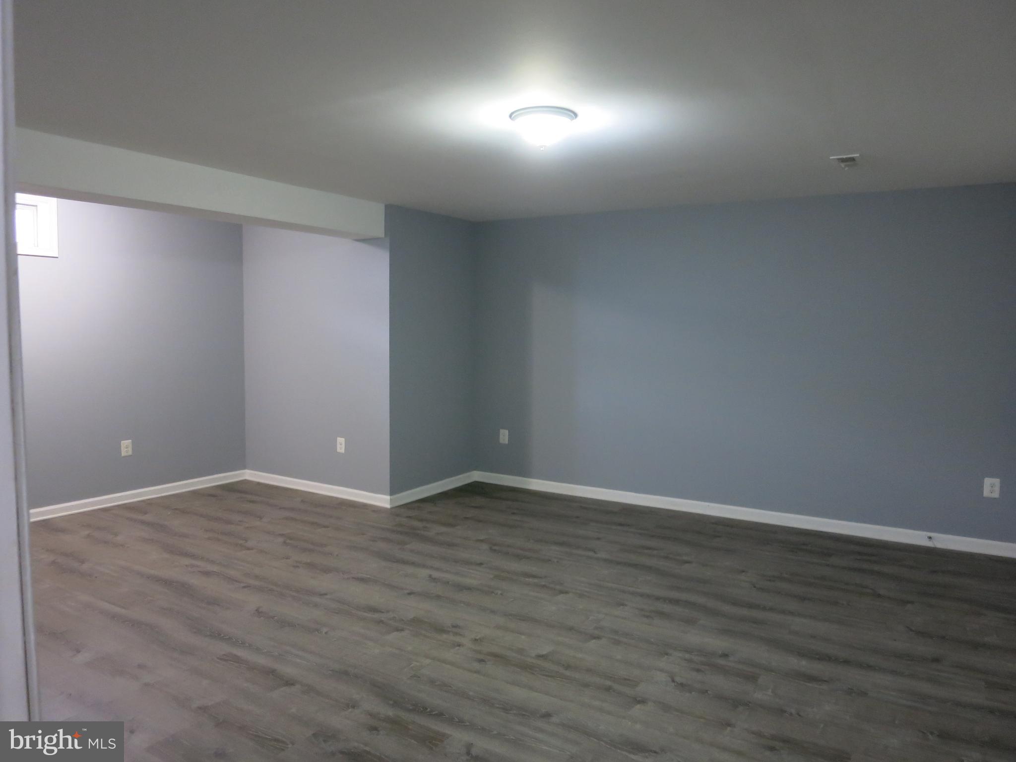 BARRETTS CROSSING - Residential Lease